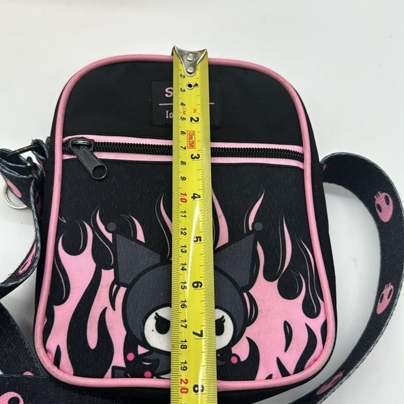 Kuromi by Sanrio Loungefly Black Pink Nylon Crossbody Bag NYB6056 - Picture 10 of 11